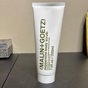 Malin + Goetz Peppermint Body Scrub - 7.5 fl oz 220ml